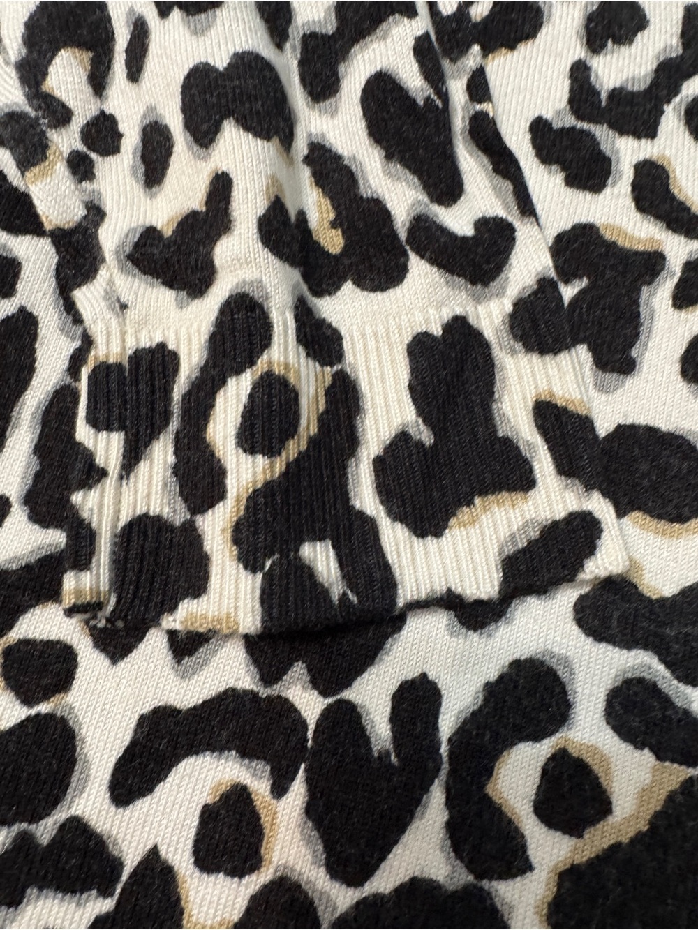 White House Black Market Black and White Leopard-Print V-Neck Cardigan - Picture 6 of 9